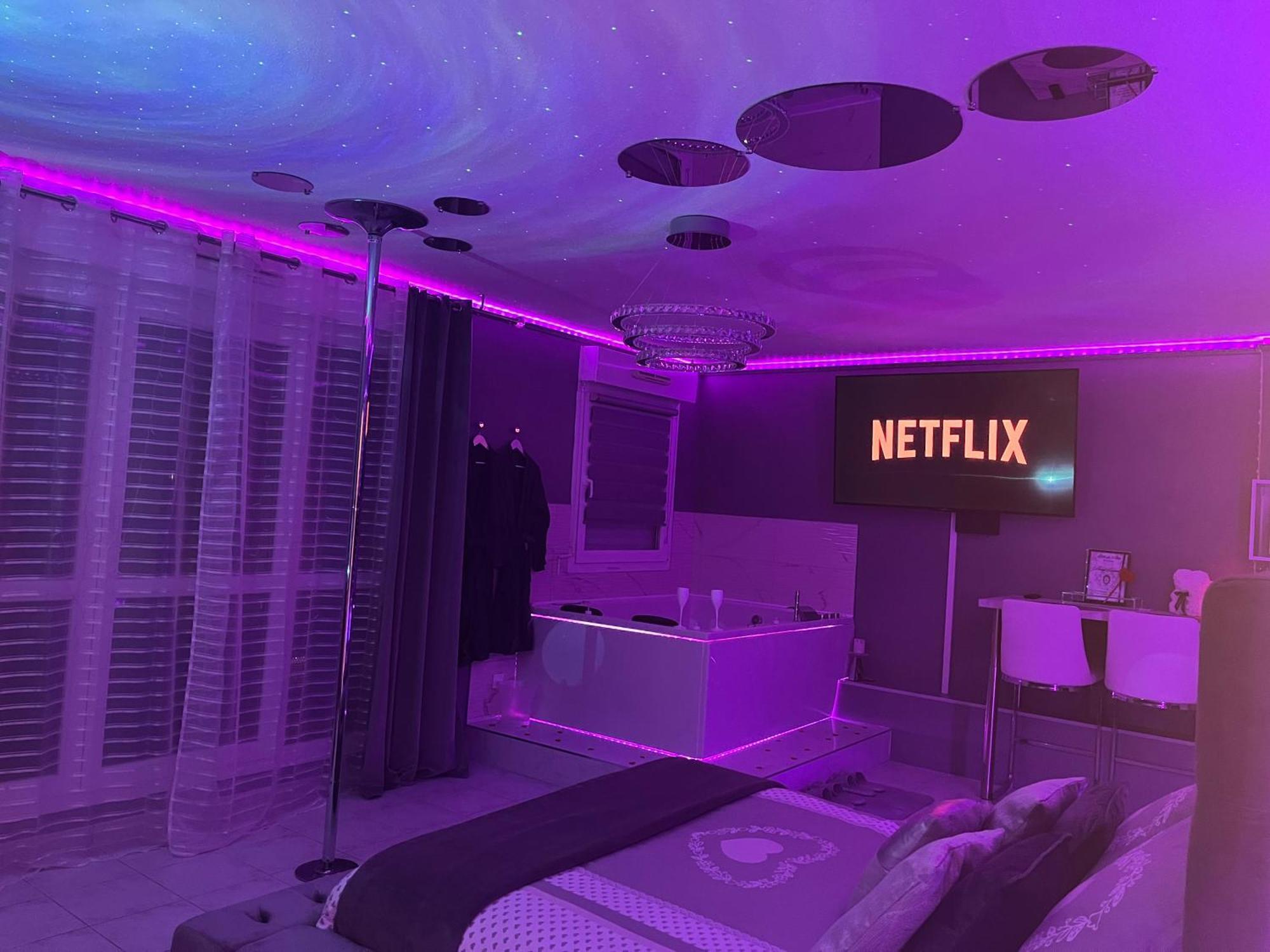 « Le Boudoir D'Elodie » Le Spa Romantique Saint-Léonard Esterno foto
